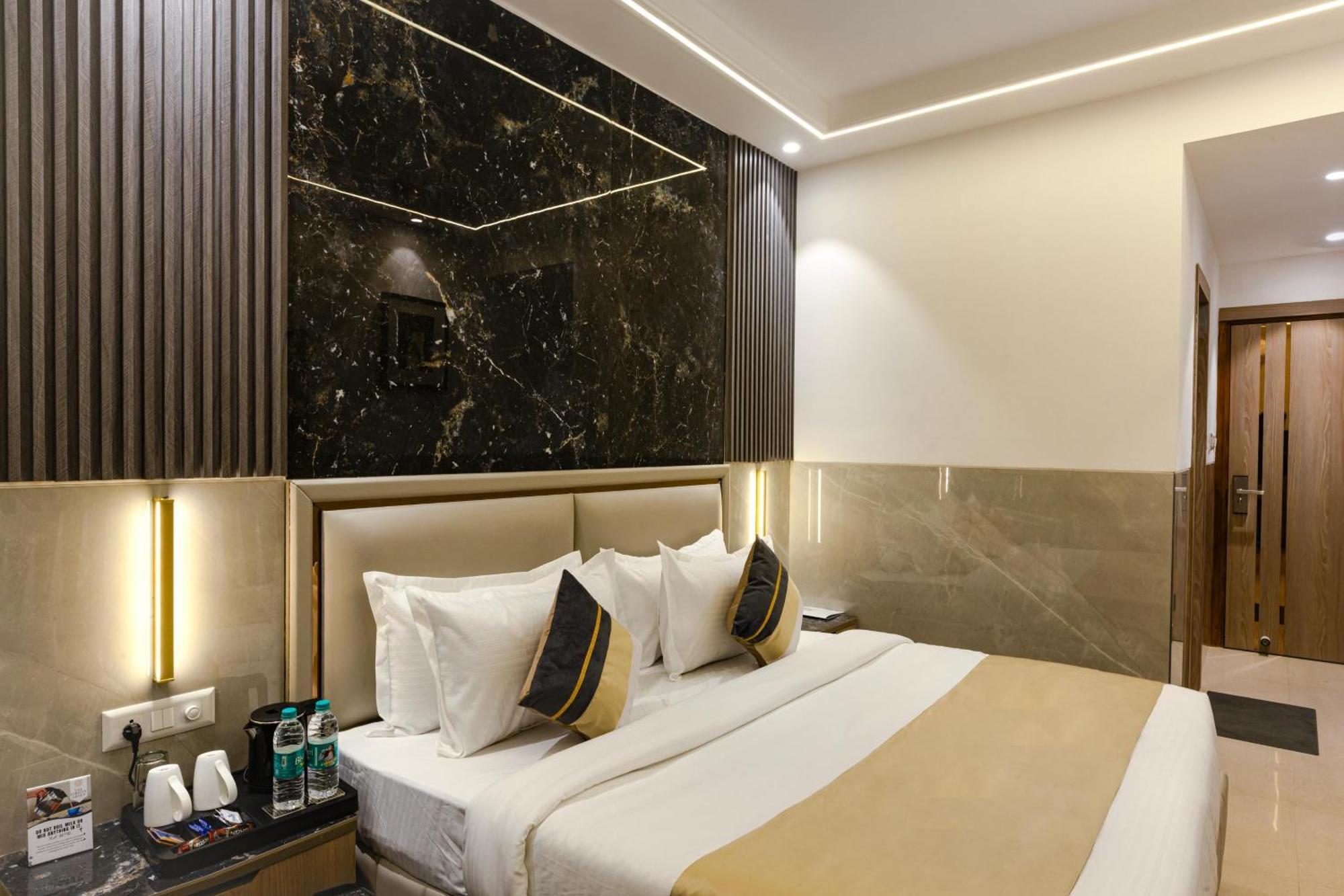 The Orion Hotel Era - Delhi Airport Нью-Дели Экстерьер фото